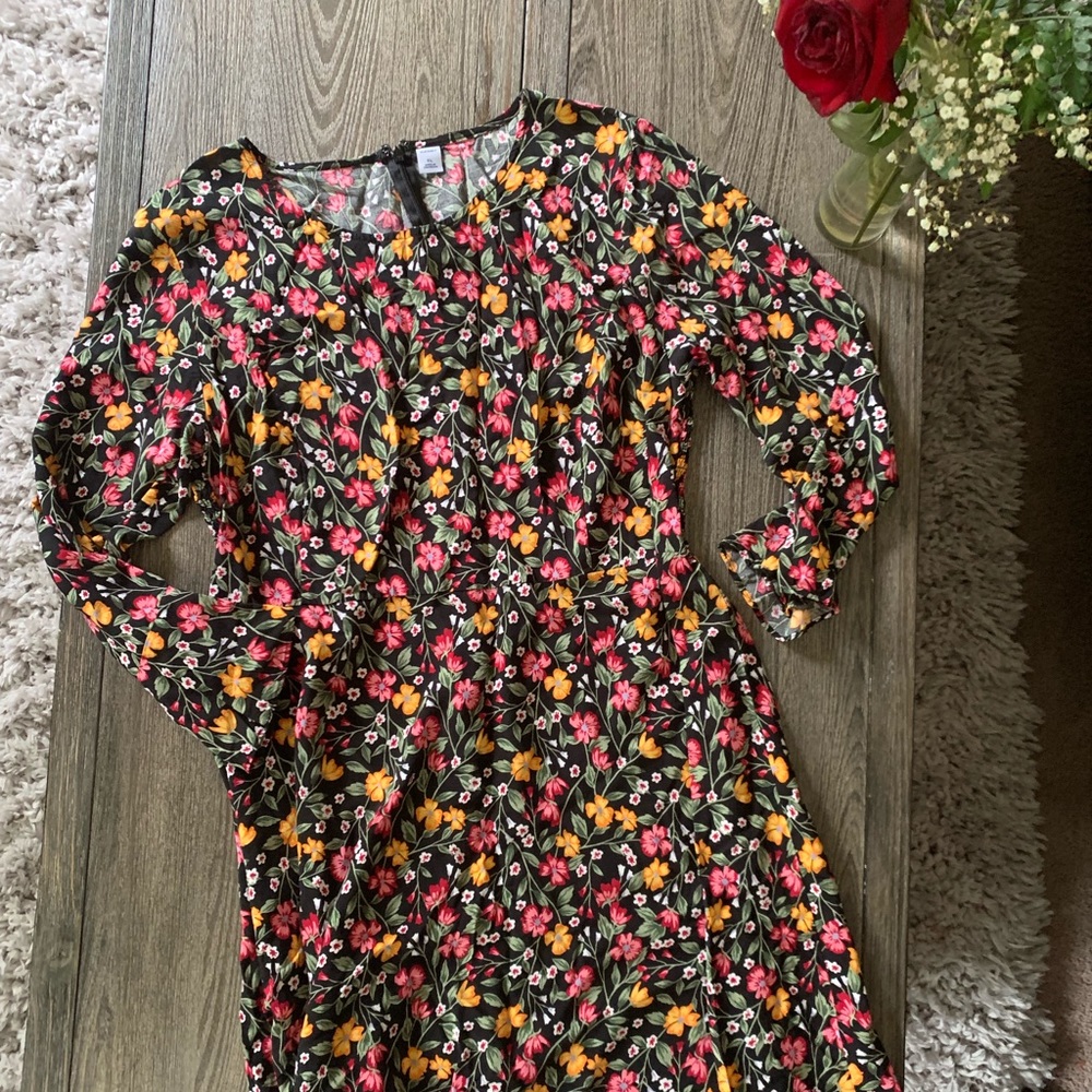 Old Navy Floral Spring Dress